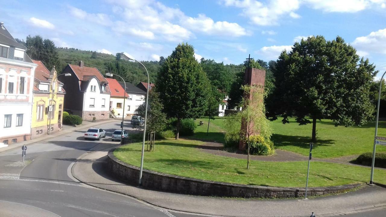 Отель Triebener-Hof Quierschied Экстерьер фото
